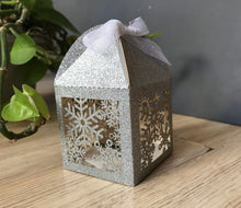 100pcs Glitter Silver Snowflake gift boxes,laser cut Wedding Favor boxes,christmas party favors - Kdecoration