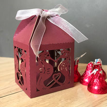 100pcs Pearl Burgundy Red Laser Cut Wedding Favor Boxes with ribbon,Small Candy Gift Packaging Boxes for Party Gift Decoration,Party Favour Box - Kdecoration