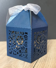 100pieces Navy Blue Flower Laser Cut Wedding Favor Boxes with Ribbon,Candy Small Gift Packaging Boxes,Wedding Gift Boxes,Favor Boxes - Kdecoration