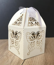 100x Pearl Cream Butterfly Wedding Favour Boxes • Laser Cut Wedding Gift Boxes • Customized Table Decorations - Kdecoration