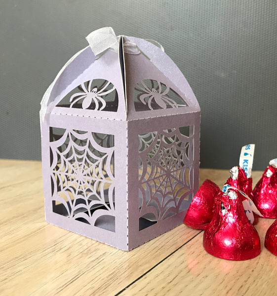100pcs Pearl Light Purple Laser Cut Wedding Favor Boxes with ribbon,Small Wedding Gift Packaging Boxes,Party Favor Decoration - Kdecoration
