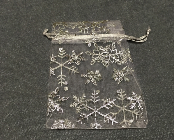 100pieces Snowflake drawstring bags,Chocolate Bags,Gift Packaging Bags,Candy Bags,wedding favors - Kdecoration